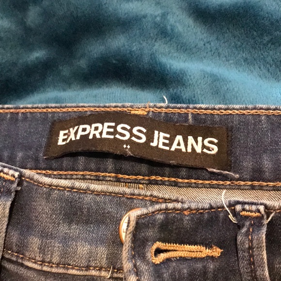 3/$15 Express Mid Rise Rose Jeans Size 2 - Picture 4 of 5